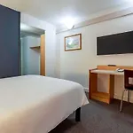 Hotel Ibis Paris Eglise 3*