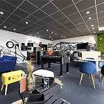 Ibis Paris Eglise 3*