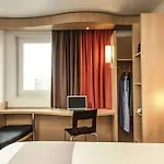 Ibis Paris Eglise Szálloda