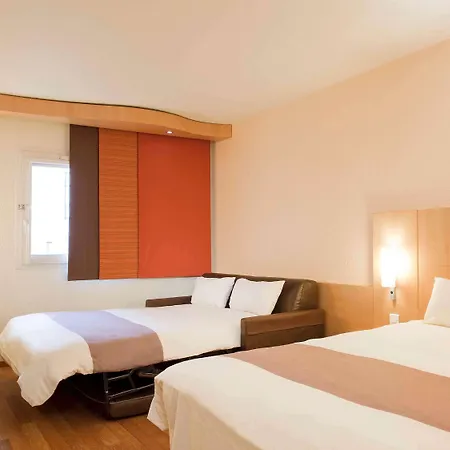 Hotel Ibis Paris Eglise 3*