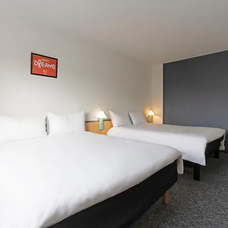Ibis Paris Eglise 3*