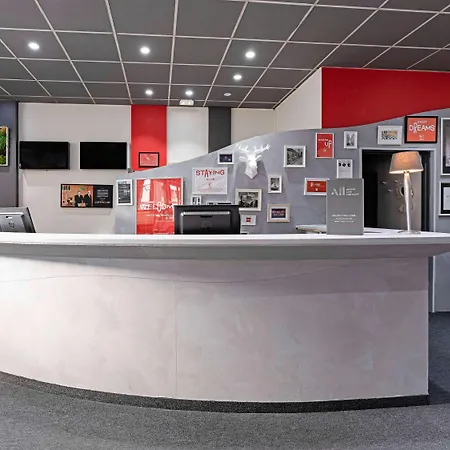 Ibis Paris Eglise ホテル 3*
