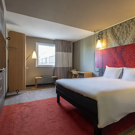 Ibis Paris Eglise Otel