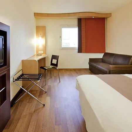 Hotel Ibis Paris Eglise Pantin