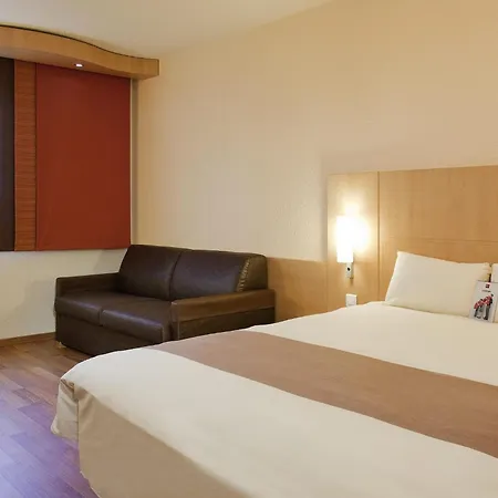 Ibis Paris Eglise Pantin