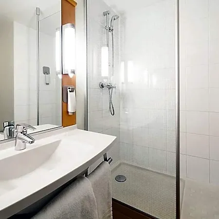 Ibis Paris Eglise 3* パンタン