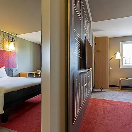 Ibis Paris Eglise