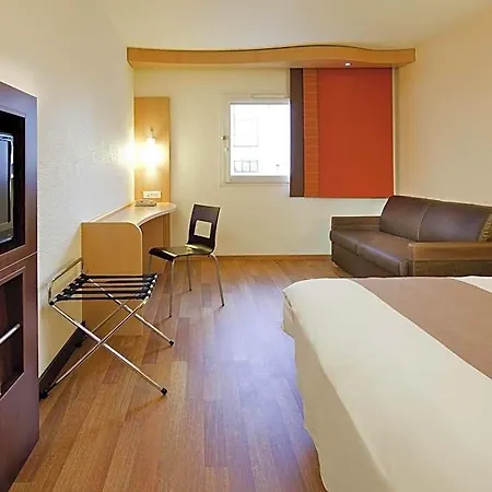 Hotel Ibis Paris Eglise Pantin