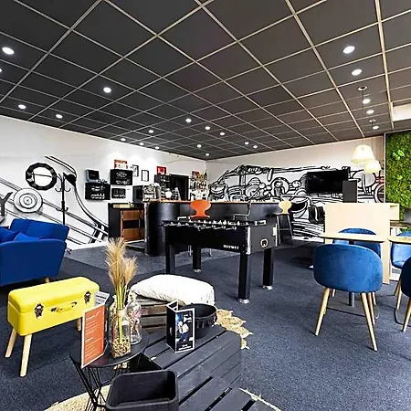 Ibis Paris Eglise 3*
