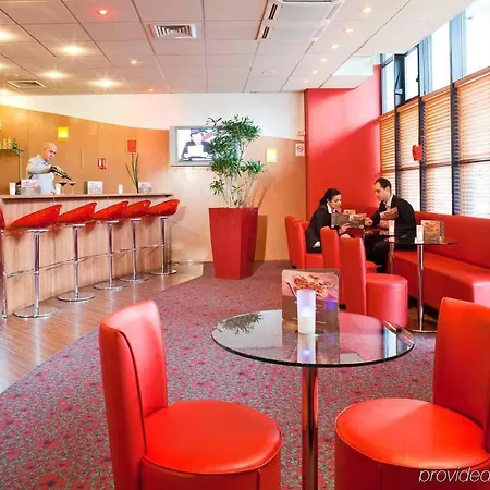 Hotel Ibis Paris Eglise 3*